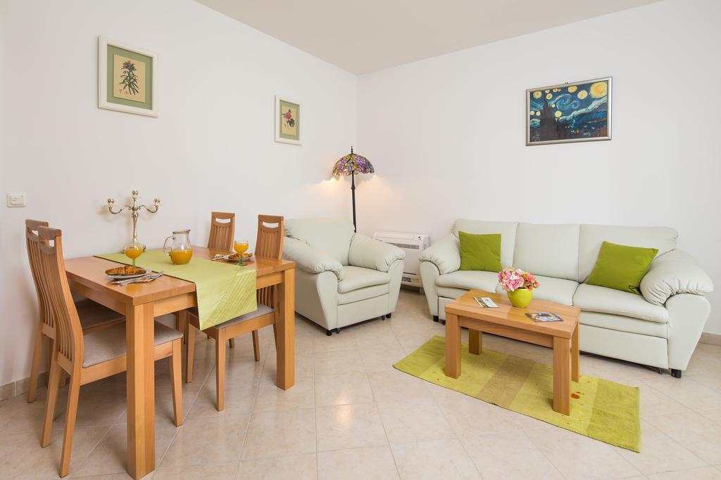 Apartments Leon 포드스트라나 객실 사진