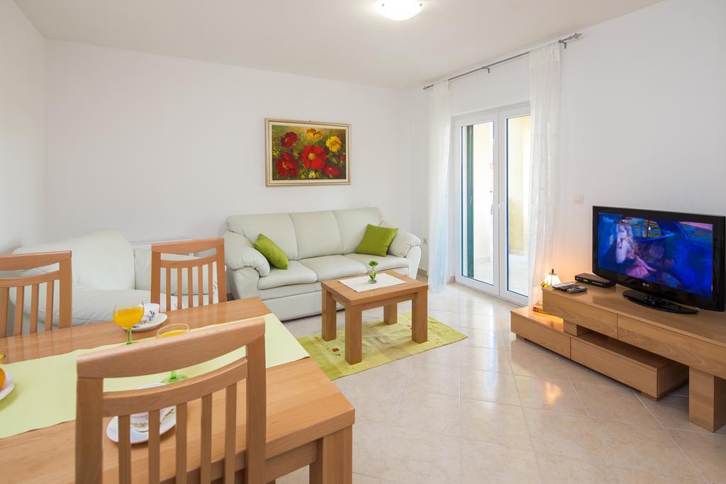 Apartments Leon 포드스트라나 객실 사진