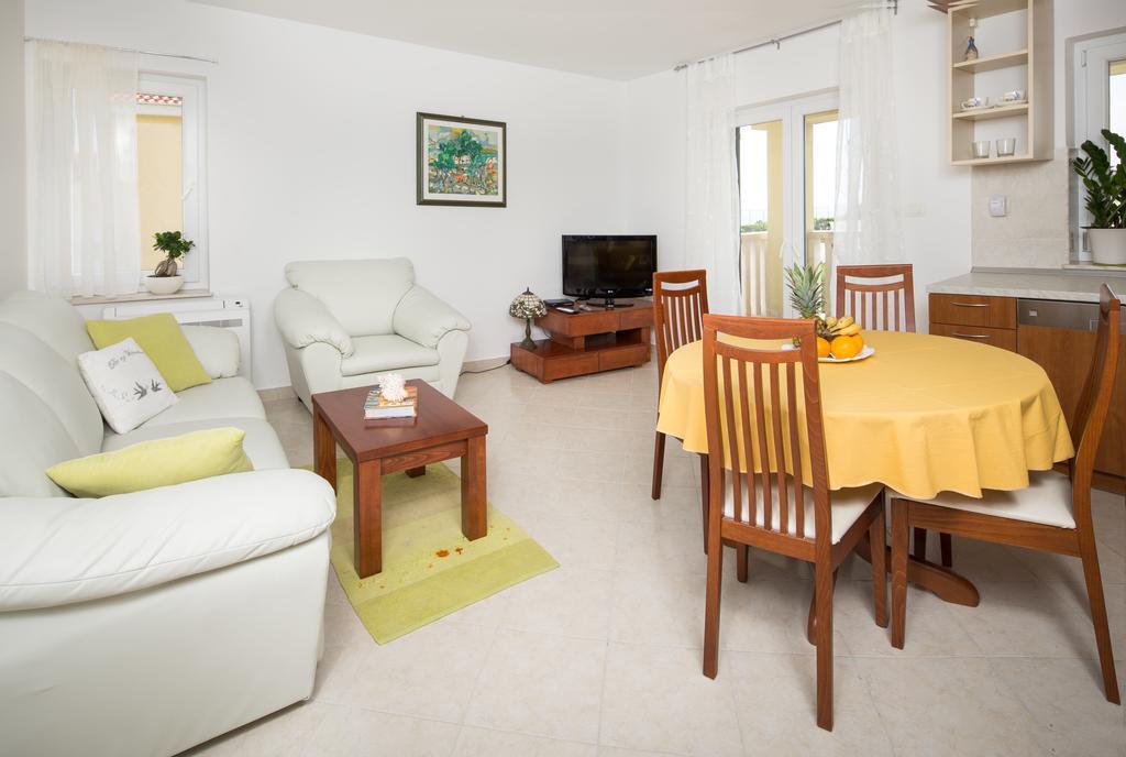 Apartments Leon 포드스트라나 객실 사진